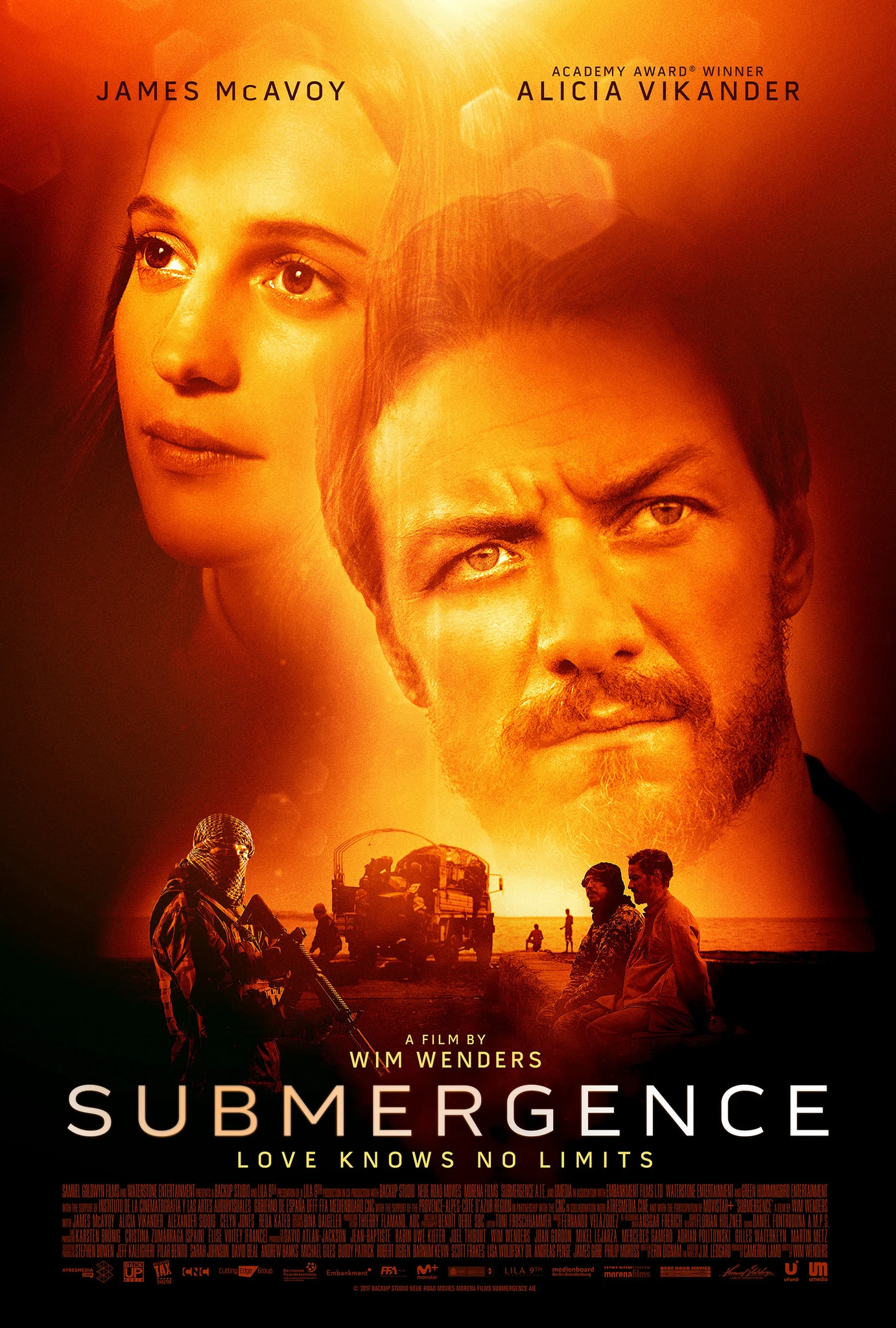 Xem phim Giữa Những Đại Dương - Submergence